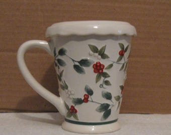 Pfaltzgraff Winterberry Coffee or Tea Mug - With Top to Use as a Coaster - 8 0z Mug - Christmas Berry Theme - Perfect Condition