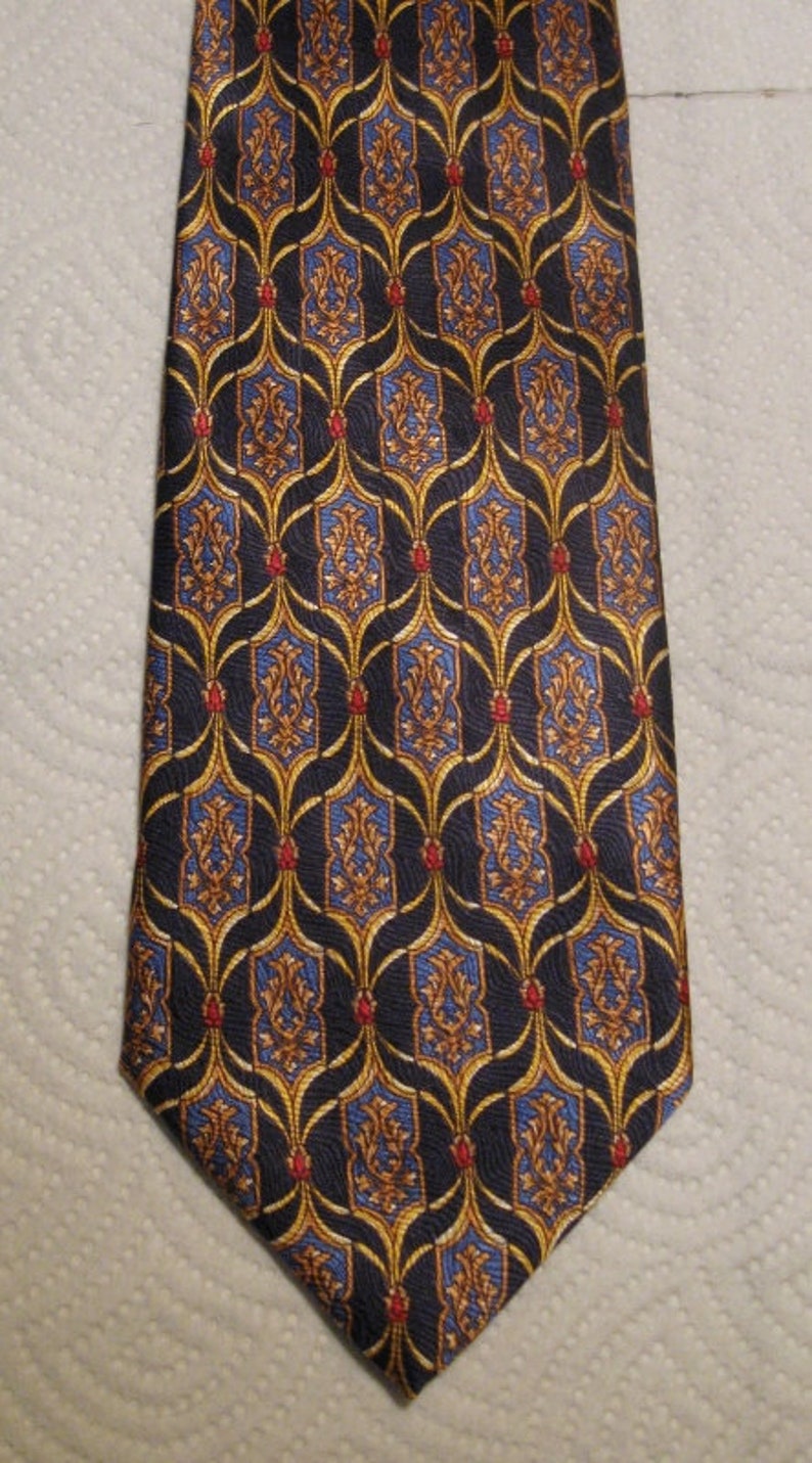 Men/'s 100/% Silk Tie Beautiful Design! Via Condotti Roma