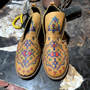 Handmade Leather Shoes: Custom Hand-Drawn Berber Design