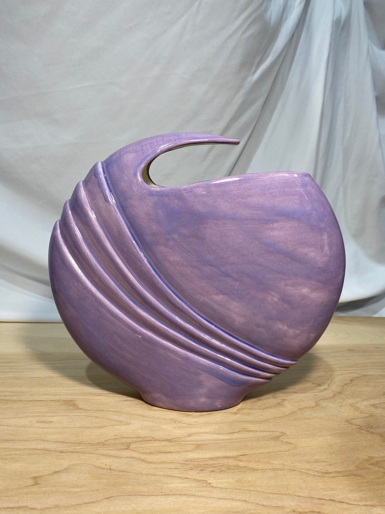 Circ Vase in Red