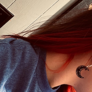 Women Gothic Moon Earrings Stylish Black Goth Moon Drop Earrings Elegant Witch Cresent moon