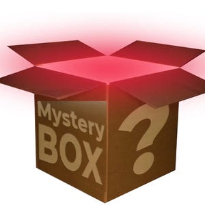 MYSTERY SNACK BOX, Christmas gift box,Birthday gift box, sending a hug, Birthday gifts for her, gifts for him, valentines gift her him/her