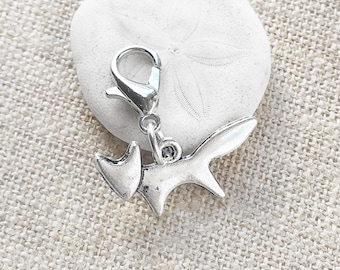 Fox Stitch Marker -Silvertone Fox Stitch Keeper- Clip Stitch Keeper - Knitting Stitch Marker - Lobster Claw Stitch Marker- Woodland Fox