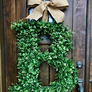 24 inch Boxwood Letter Wreaths-Set of 2 immagine 2