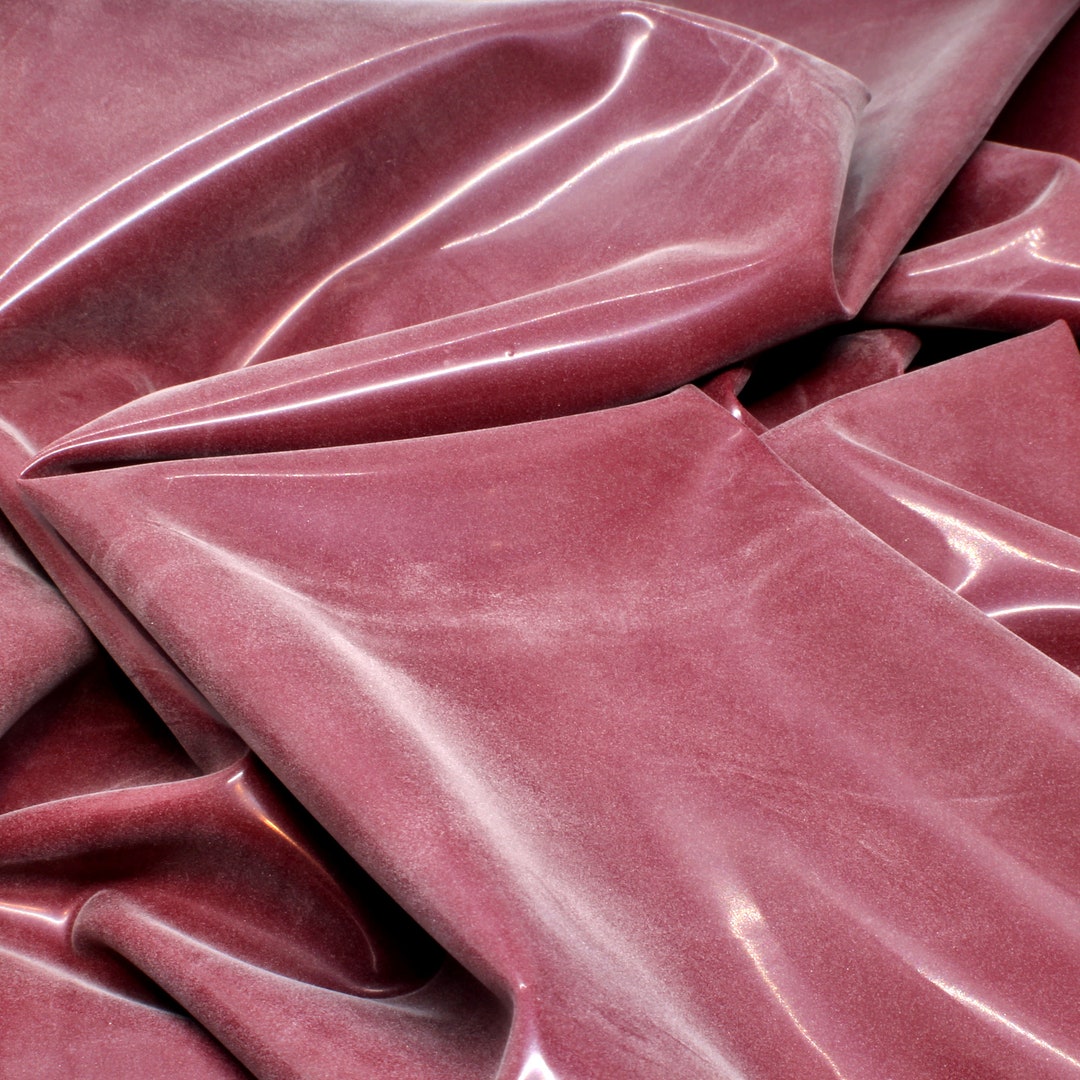 fashion-grade-plum-sheet-latex-25mm-medium-gauge-end-of-roll-scrap