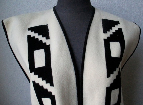 50's Vtg. Aztec Motif Mexican Felt Applique Fring… - image 2