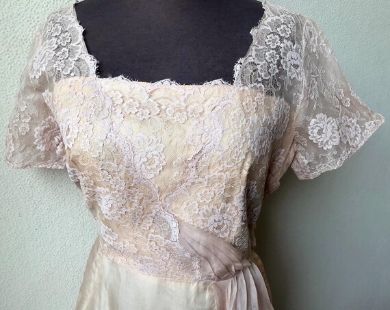 60's Vtg. Very "Jackie O" Silk Organza and Lace H… - image 2