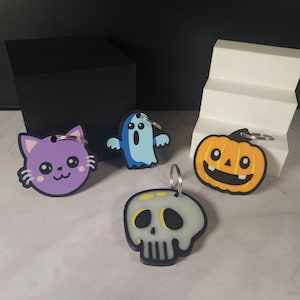 Halloween Keychain Collection. Pumpkin, Skeleton, Ghost, Cat 2D Art Keychain. Spooky Gift, Glow in the dark. Trick or treat gifts. Bag charm