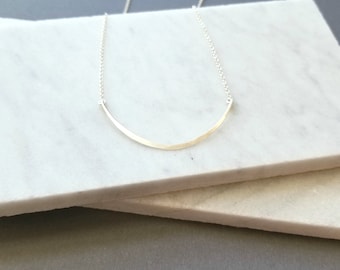 Arc Necklace, Minimalist Style, Hammered Bar Necklace, Everyday Necklace