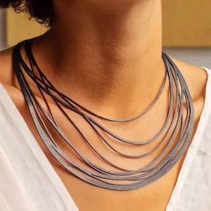 Collar de caucho Tun Lilly