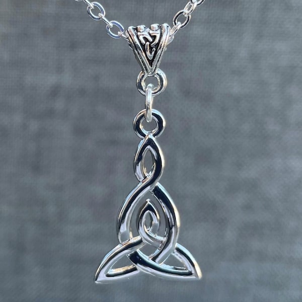 Small Celtic Motherhood Knot Necklace.