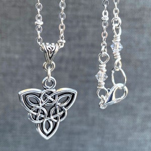 Trinity Knot Irish Necklace. Triquetra Celtic Knot.