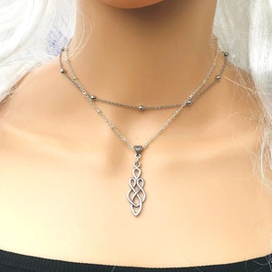 Celtic Motherhood Knot Necklace. Irish Jewelry. image 3