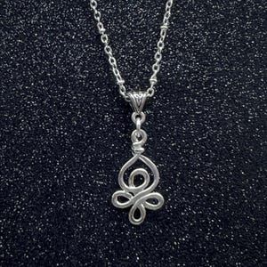 Celtic Mother Knot Irish Necklace. Irish Jewelry. Symbolic Family Pendant.