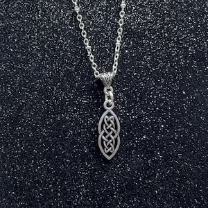Celtic Sailors Knot Necklace. Irish Jewelry. Celtic Knotwork Pendant on silverplate chain.
