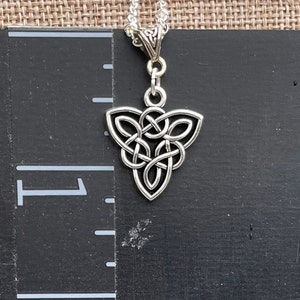 Upside Down Trinity Knot Irish Necklace. Triquetra Celtic - Etsy