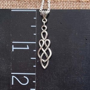 Celtic Motherhood Knot Necklace. Irish Jewelry. image 4