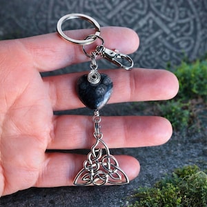 Celtic Trinity Knot Kilkenny Marble Heart Tassel Keychain – Irish Bag Charm