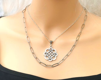 Dara Celtic Knot Pendant Necklace