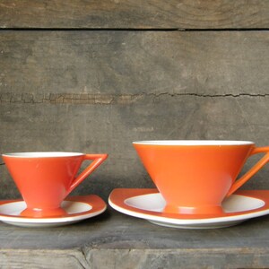 Atomic Art Deco Salem Streamline Cup w/ Tricorne Saucer in Mandarin Orange Graded & Priced by Condition image 7