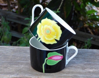 Tazas de lata de café bright floral de la década de 1970: Miyako Taste Setters de Sigma 421, porcelana japonesa, negro brillante con flores amarillas y rosas calientes