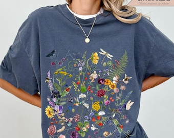 Vintage Pressed Flowers Shirt - Comfort Colors, Boho Cottagecore T-shirt, Vintage Botanical Flower Tee, Insects Bugs Hummingbird Dragonfly
