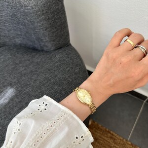 Adjustable Metal Band Women Watch,  Gold Colour Woman Wrist Watch,  Vintage Design, Present for Her, Gift for Her, Steel Watch, Gold Dial