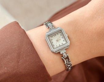 Vintage Silver Women's Watch: Stainless Steel Charm Bracelet