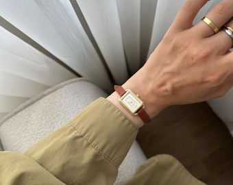 Square Rectangular Roman Numeral Vintage Women watch, Tan Brown Faux Leather Band, White Dial, Vintage Design, Present for Her, Gift for Her