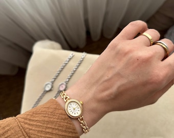 Adjustable Metal Band Women Watch,  Gold Colour Woman Wrist Watch,  Vintage Design, Present for Her, Gift for Her, Steel Watch, White Dial