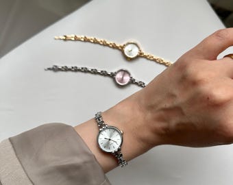 Silver Women's Watch: Vintage Style Stainless Steel Band, Minimalist White Dial