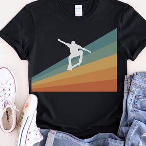Skateboarder Retro T-Shirt, Skateboarding Tee, Vintage Skater Shirt, Unisex Graphic Tee, 90s Skateboard Top