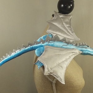 Shoulder Dragon, Tie-dyed Light Blue and Silver: GSD275