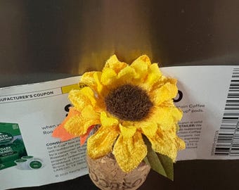 Set of 3 sunflower and cork magnets for refrigerator