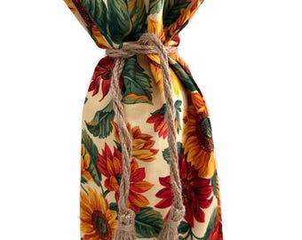 Reusable wine gift bag in sunflower print