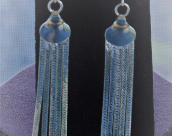 Silver tone Shoulder Duster Chain Pierced Earrings, Vintage (TB408)