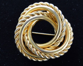 Classic Gold Circle Knot Brooch, Pin, Vintage (E17)