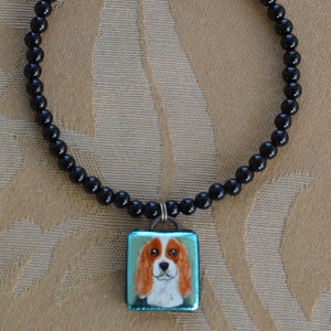King Charles Pendant Perlenarmband, Hund-Schmuck, Handarbeit, 7-1/2&quot;. Kundenspezifische Aufträge (AO14)