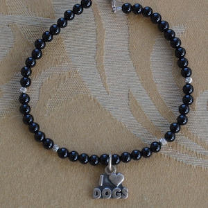I Love Dogs Charm Bracelet, 4mm Black Onyx, Sterling Silver, 7-3/4&quot; (AO14)