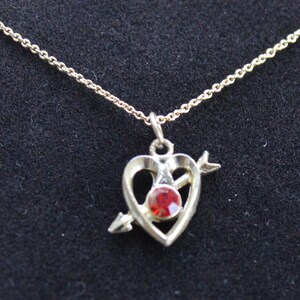 Cute Vintage Red Rhinestone, Gold tone Heart Pendant Necklace, 16&quot;, Valentine&#39;s Day (T16)