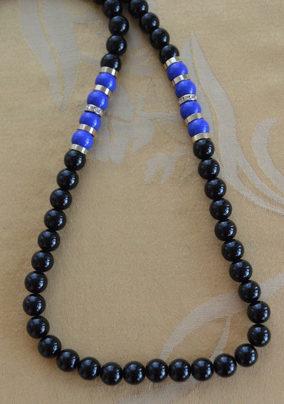 Black, Royal Blue Plastic 12mm Beaded Necklace, Rh