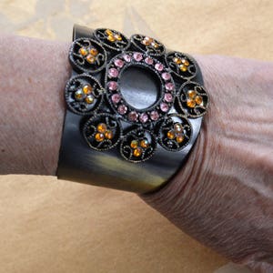 Pretty Vintage Pink, Yellow Topaz Rhinestone Floral Brass tone Large Cuff Bracelet (Z17)