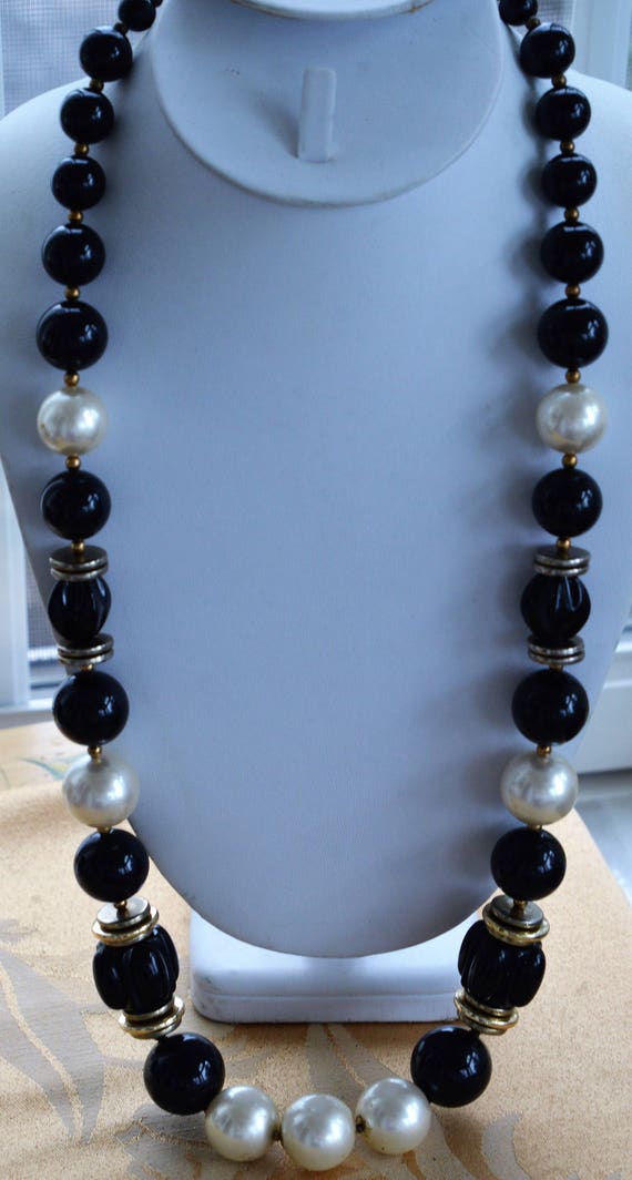 Faux Pearl, Black Beaded Plastic Necklace, 31