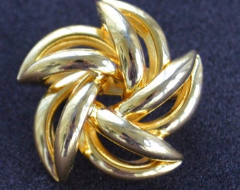 Gold tone Swirl Floral Brooch, Vintage, Small (AP10)