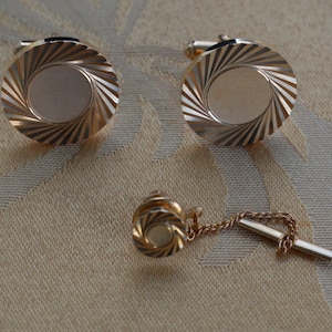 Handsome Vintage Gold tone Cuff Link, Tie Tac Set, Men&#39;s Accessory (A1)