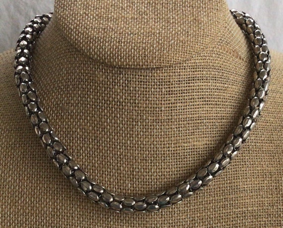 Silver tone Rounded Cobra pattern Chain Necklace,… - image 1