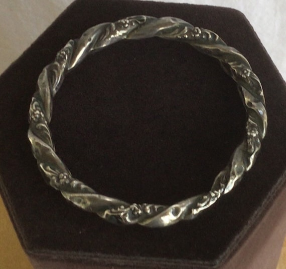 Sterling Silver Antique Twisted Floral Bangle Bra… - image 2