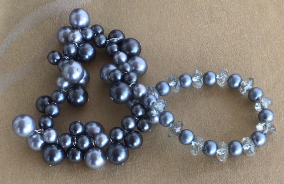 Gray Faux Pearl, Faux Crystal Beaded Elastic Brac… - image 4