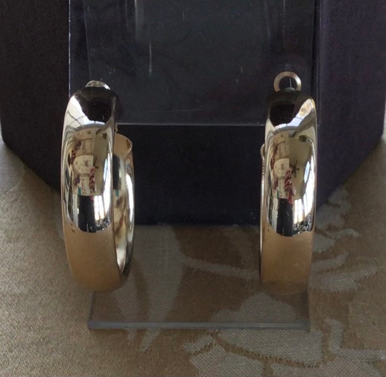 Large Hoop Lever back Earrings Gold tone Wide Vintage AR5