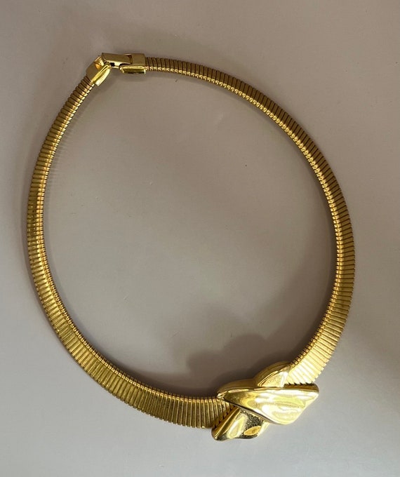 NAPIER Gold tone “X” Omega Necklace, 17”, Vintage… - image 2